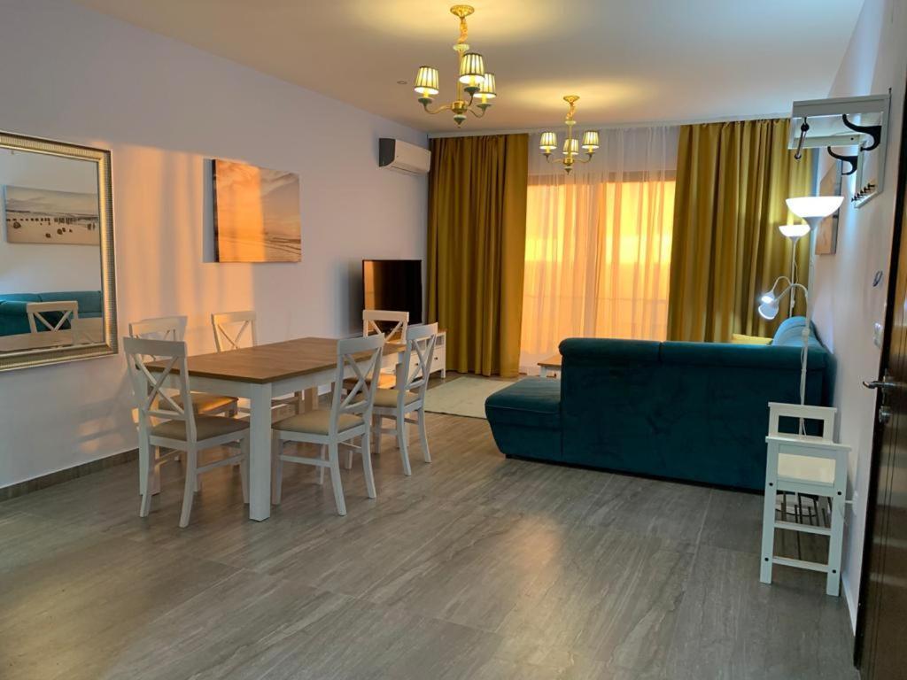 Lux Apartments Pinctada Dobra Voda Bagian luar foto