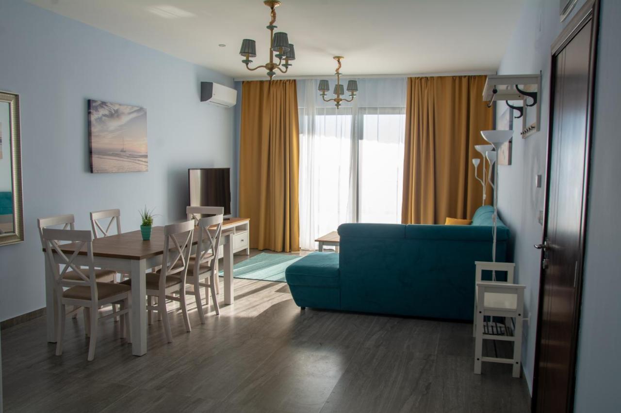 Lux Apartments Pinctada Dobra Voda Bagian luar foto