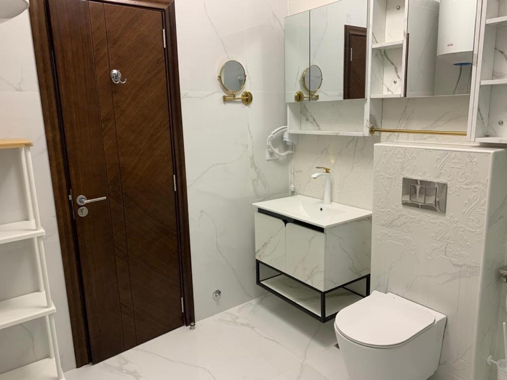 Lux Apartments Pinctada Dobra Voda Bagian luar foto