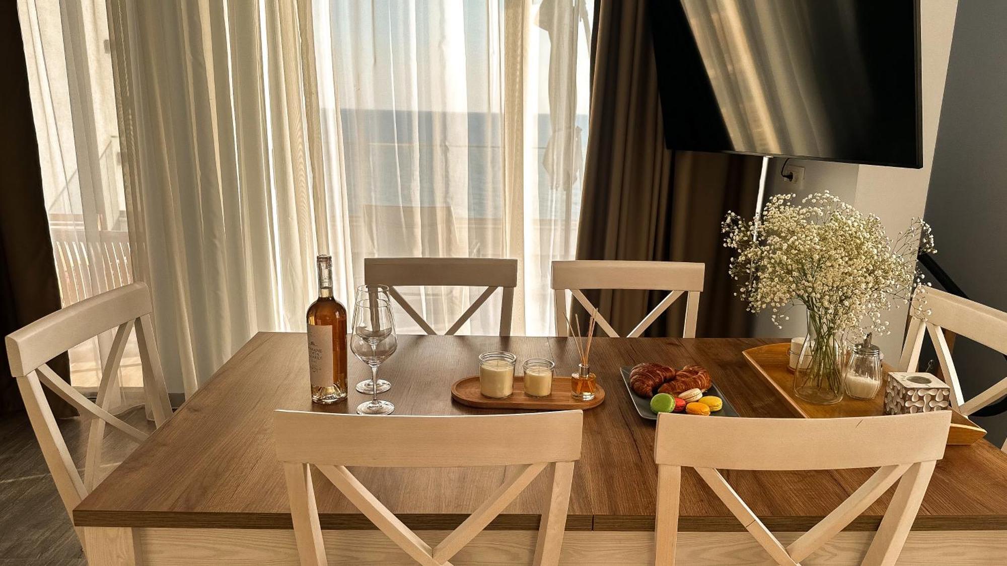 Lux Apartments Pinctada Dobra Voda Bagian luar foto